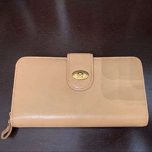 Etienne Aigner Wallet
